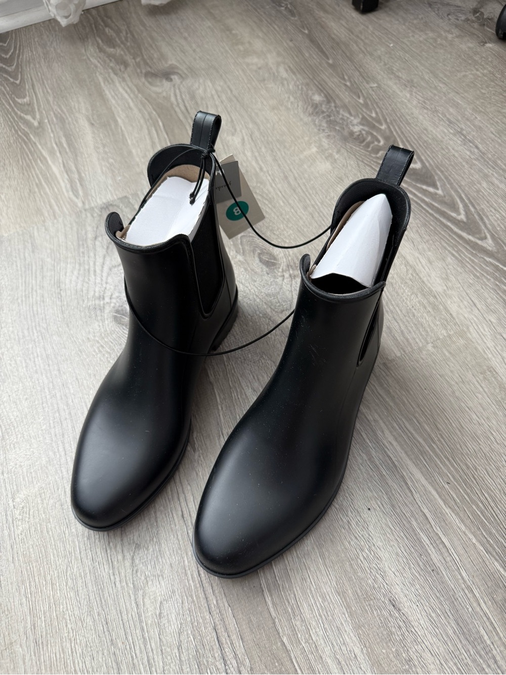 Black boots Size 8 women’s - Picture 2 of 3